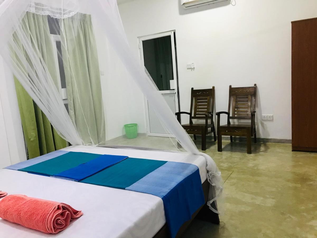 Lakvilla 希克杜沃 外观 照片